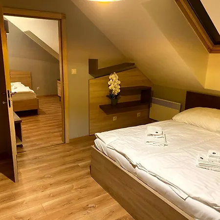 Apartamento Mezonety Tri Studnicky